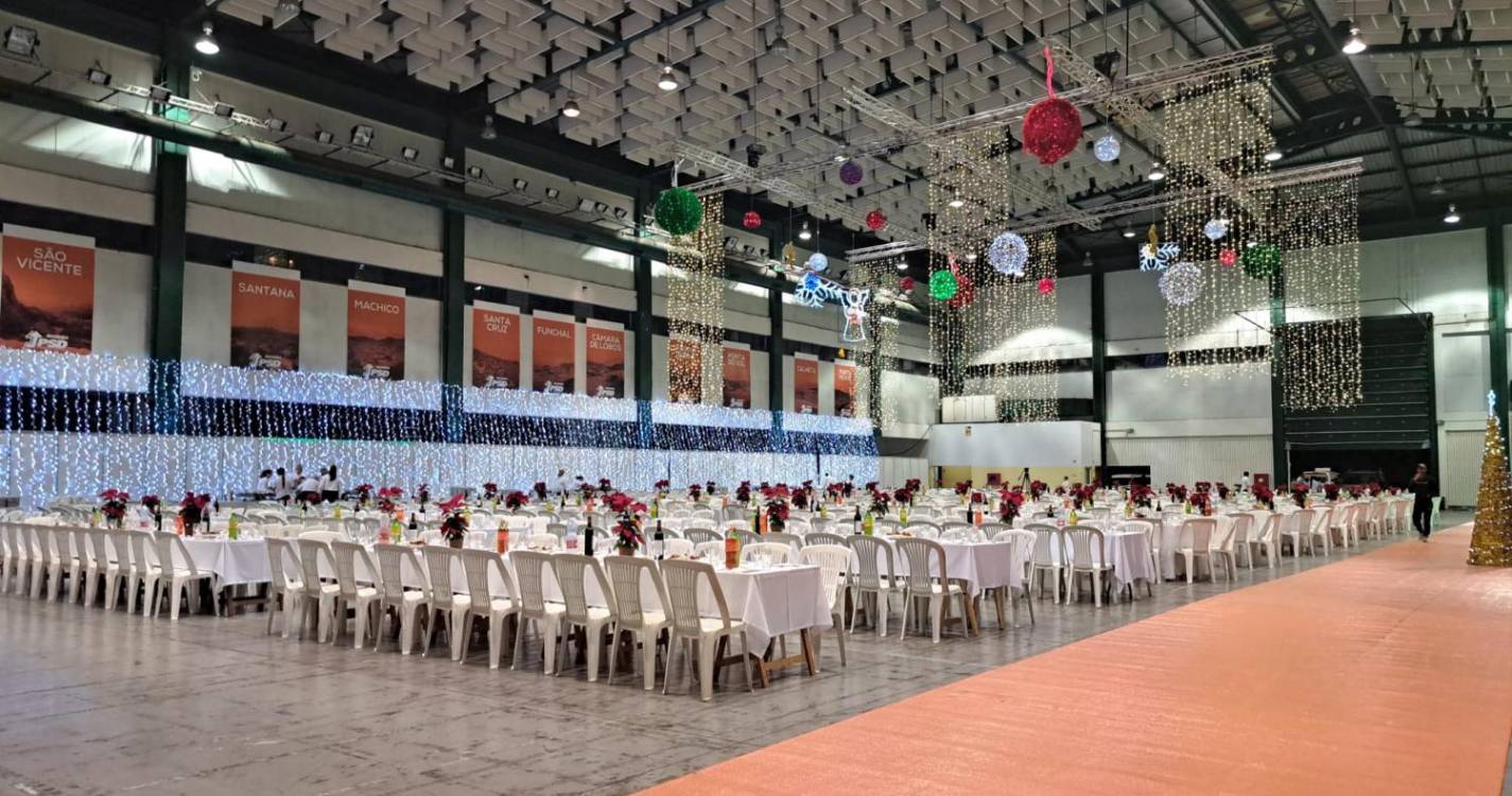 Mil inscritos no jantar desta noite do PSD