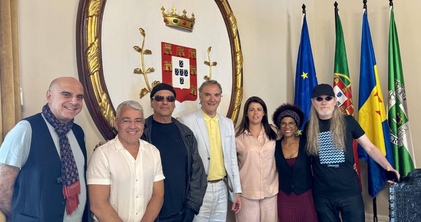 Delfins prometem espetáculo cheio de energia hoje à noite