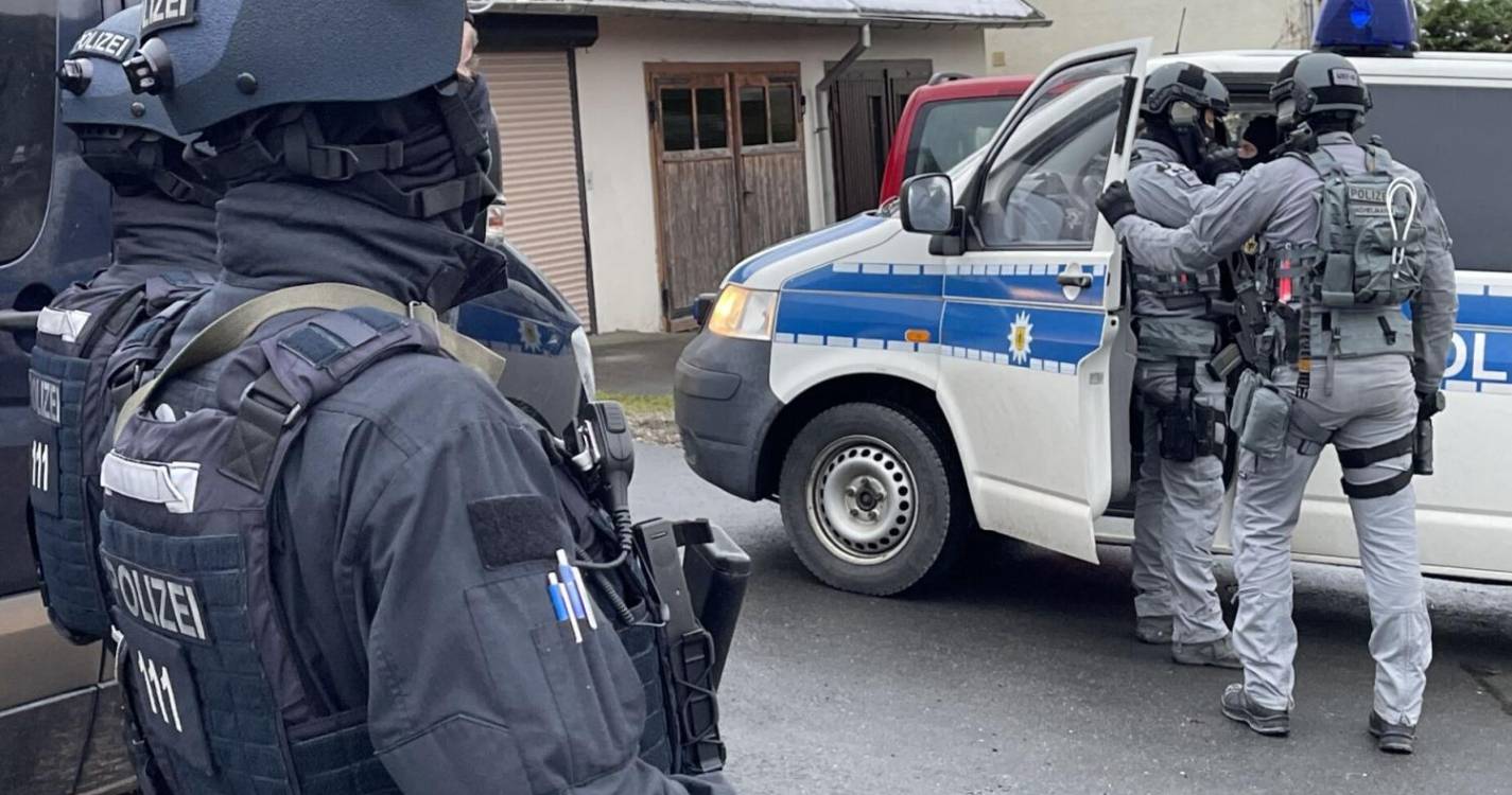 Autoridades alemãs anunciam que detiveram três menores que planeavam ataque terrorista