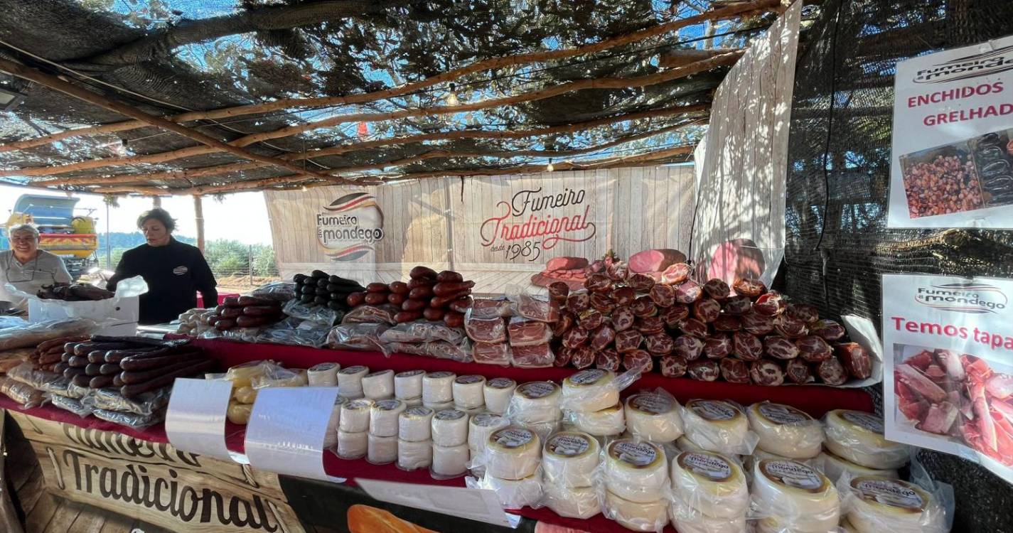 Chão da Lagoa: Poncha não falta nas barracas da Herdade (com fotos)