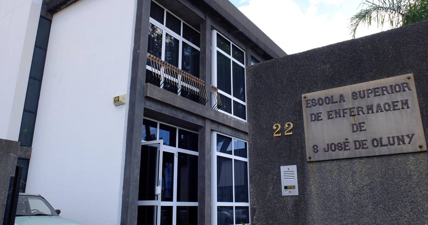 Escola de Enfermagem São José de Cluny inaugura sala multifuncional