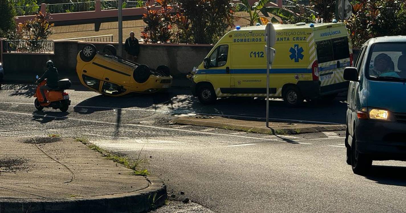 Capotamento na saída da via rápida para o Pilar faz um ferido