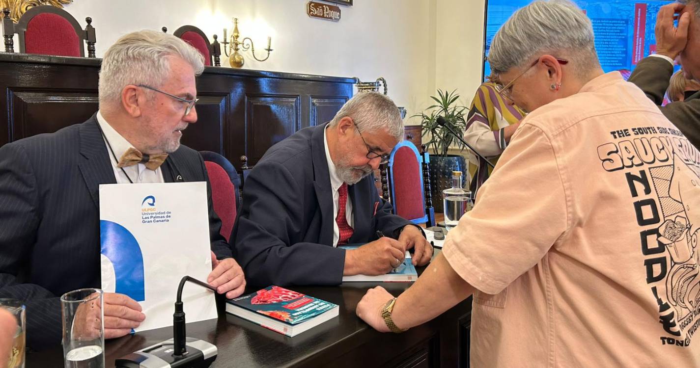 Novo livro de Manuel Biscoito cataloga a riqueza marinha da Madeira