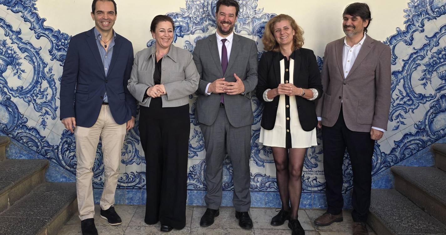 Somam-se críticas ao “desastre” da Quinta das Tangerinas