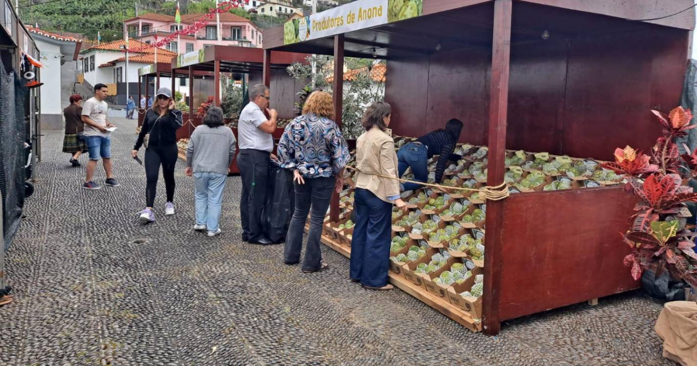 Rafaela Fernandes destaca apoio técnico prestado aos produtores de anona