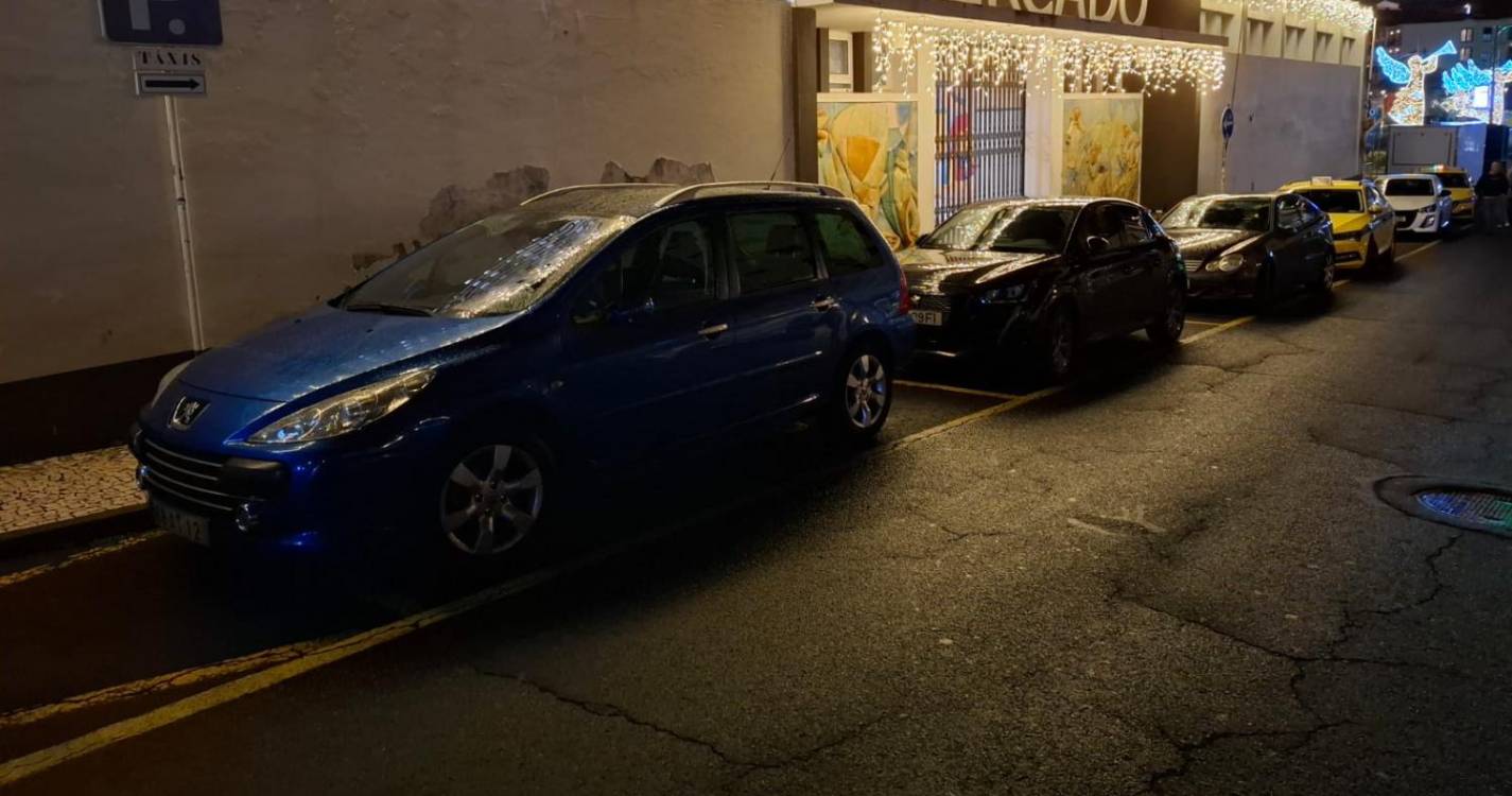 Taxista denuncia estacionamento abusivo em Santa Cruz