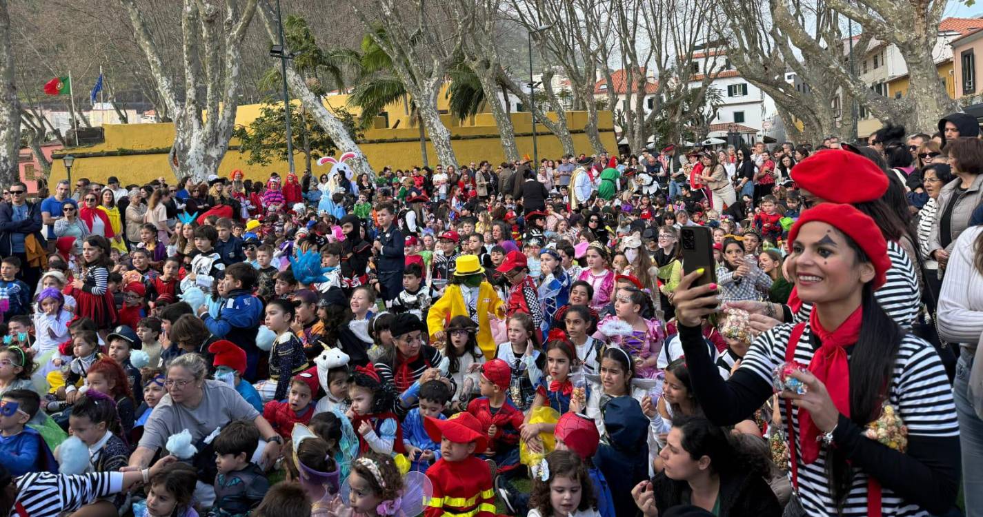 Carnaval das Crianças encheu Machico de cor, alegria e muita animação