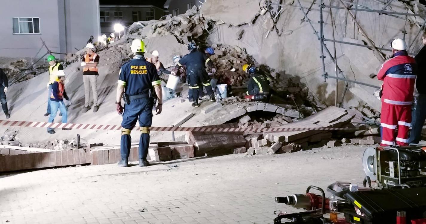 Balanço: Queda de edifício na África do Sul faz 19 mortos e 33 desaparecidos