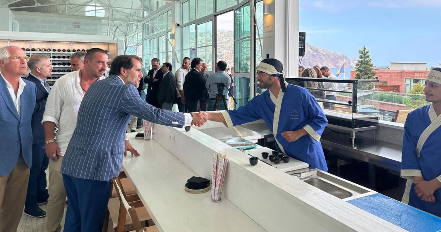 Albuquerque inaugura investimento privado Port House com um restaurante pronto e outro em obras