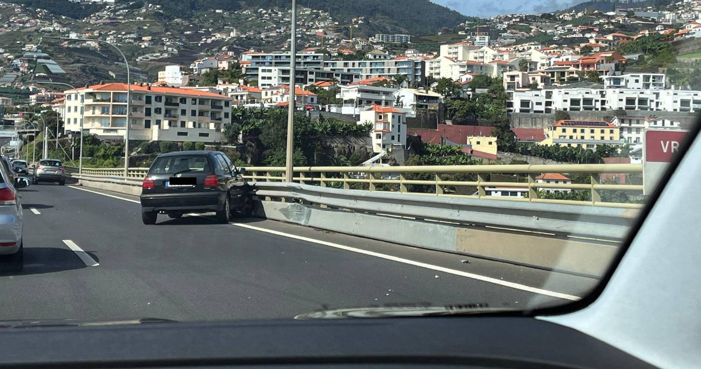 Veículo despista-se na Ponte dos Socorridos