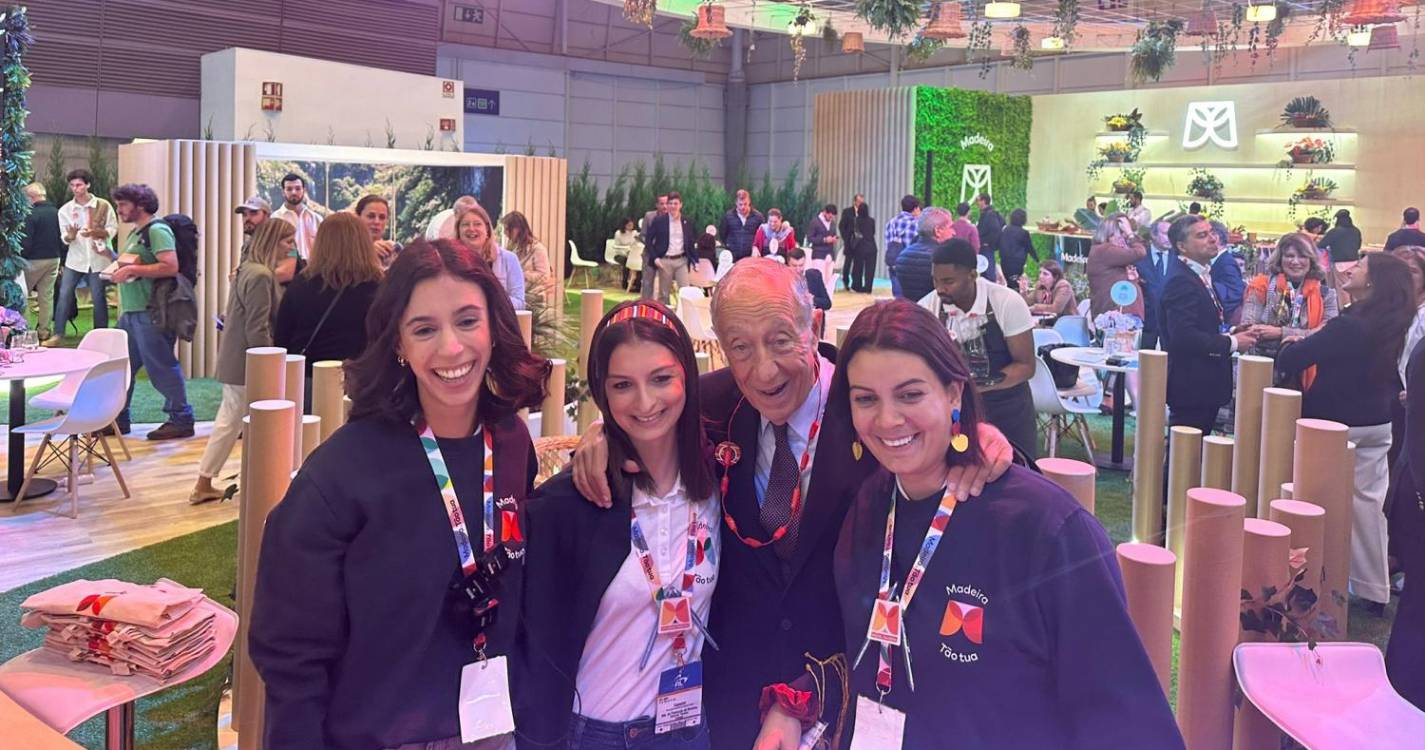 Marcelo visita stand da Madeira no segundo dia da BTL (com fotos)