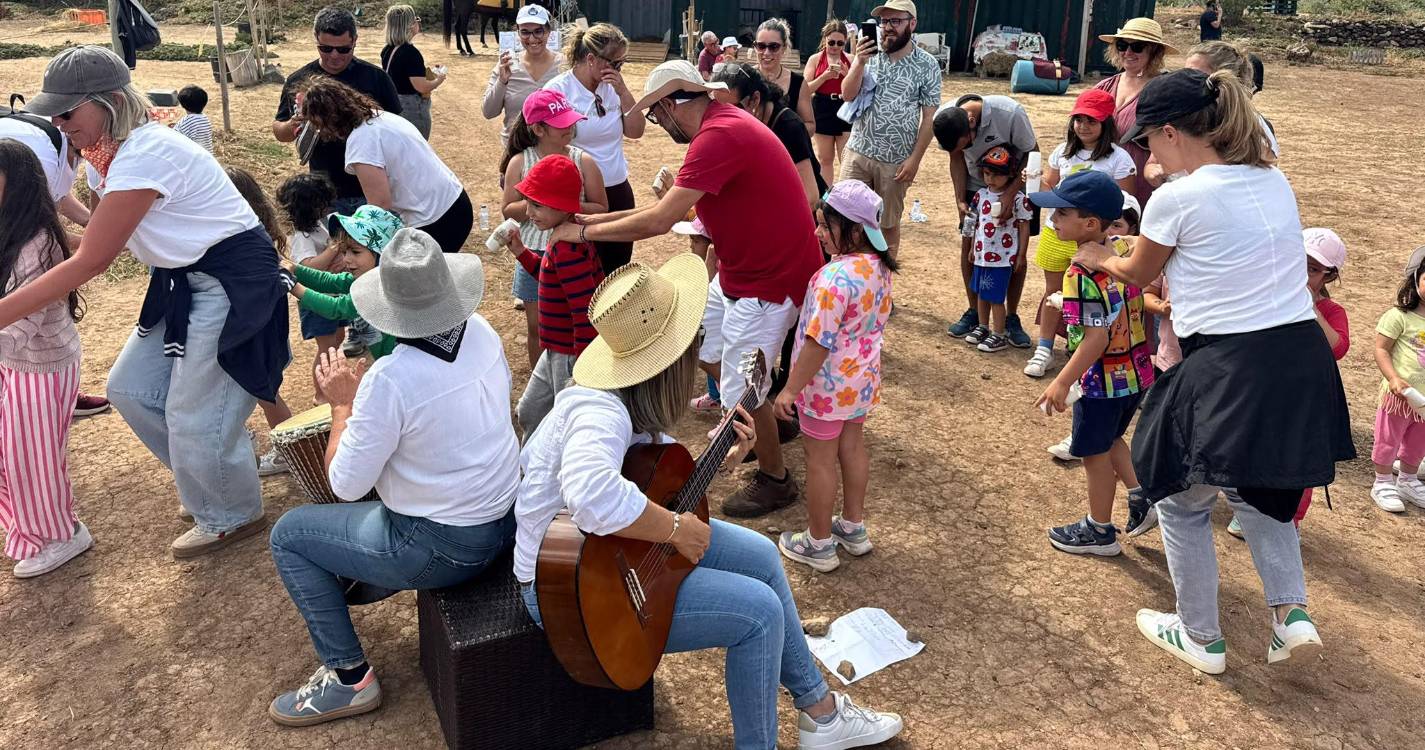 Dia da Criança celebrado no Porto Santo entre cavalos, música e animação
