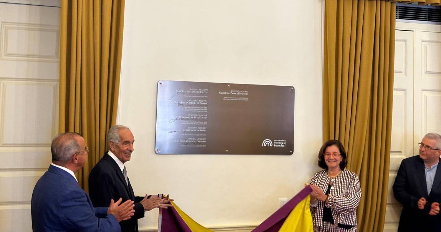 Assembleia Municipal do Funchal homenageia antigos presidentes