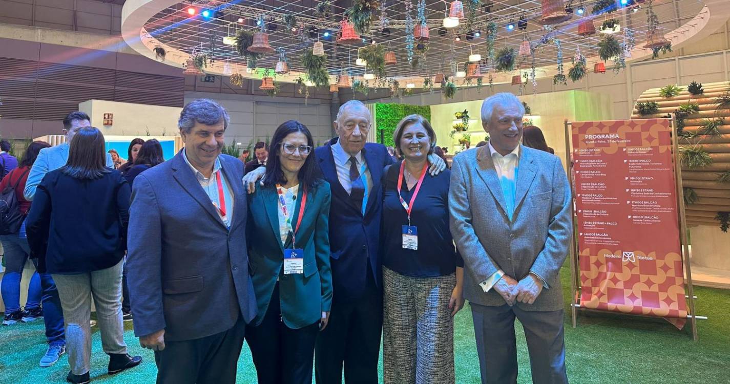 Marcelo visita stand da Madeira no segundo dia da BTL (com fotos)