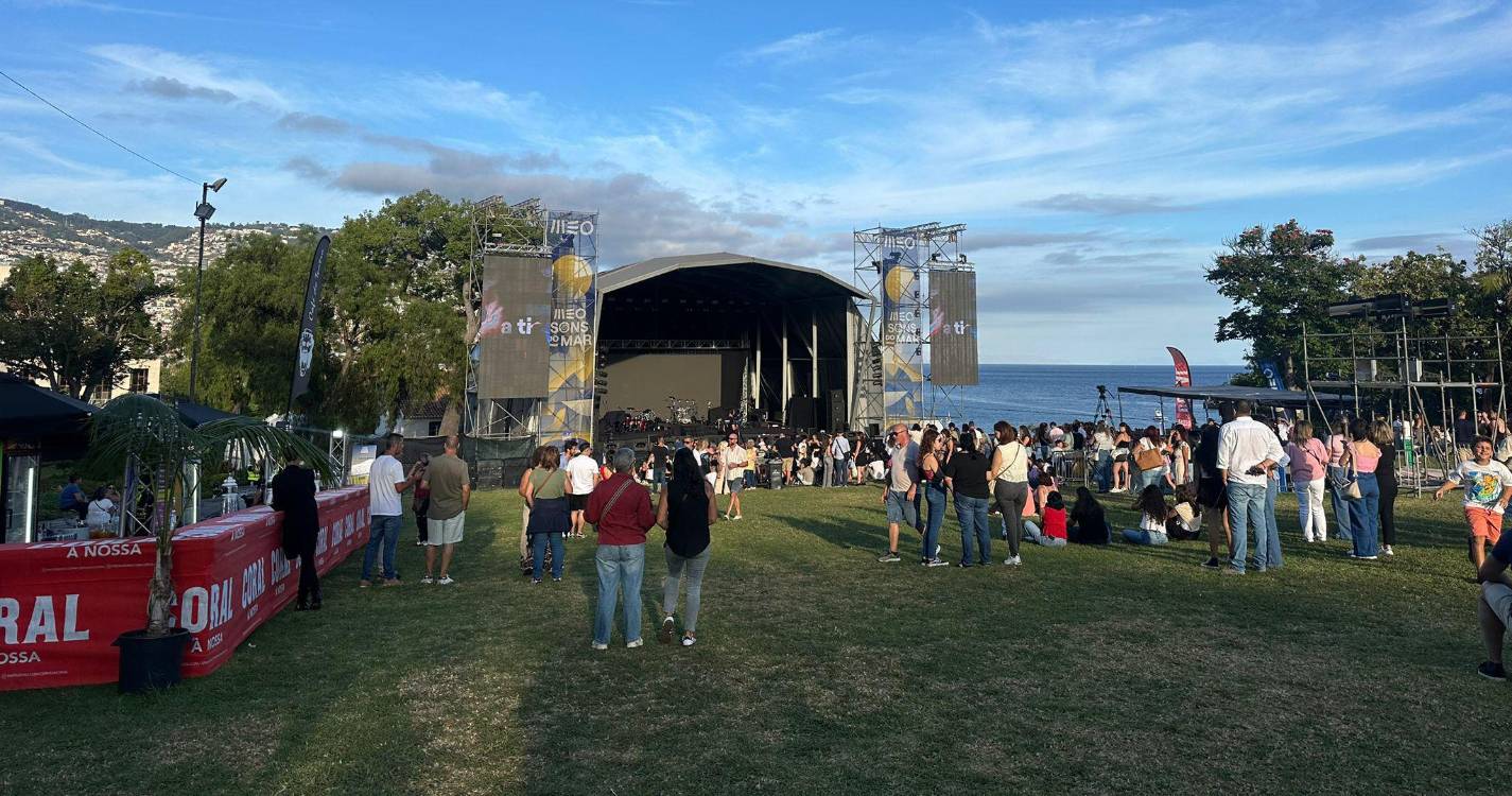 Parque de Santa Catarina já aquece para concertos de último dia que deverá ter lotação esgotada