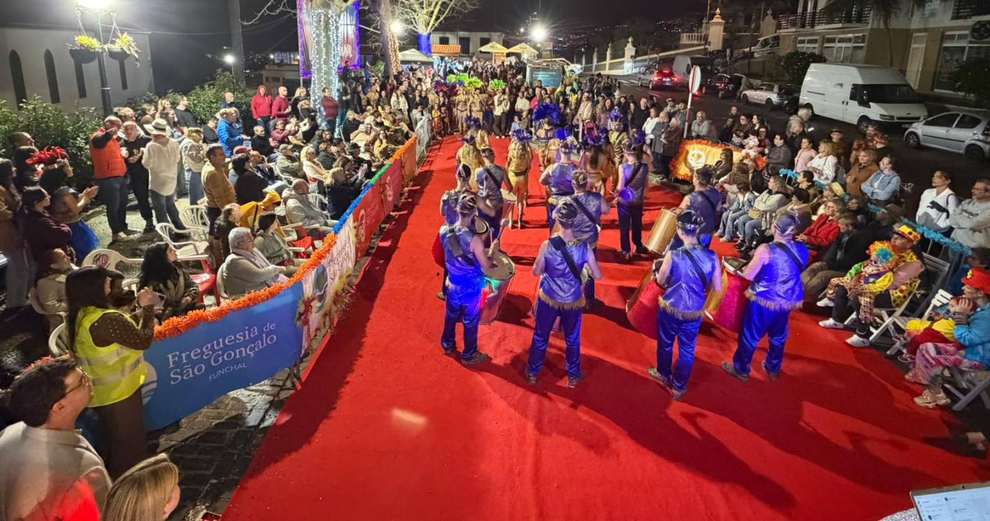 ‘Sambódromo’ em São Gonçalo (com fotos)