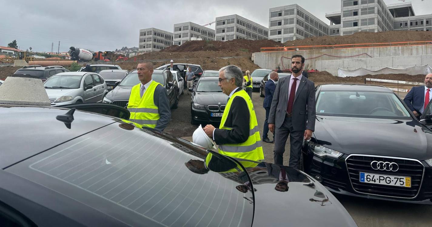 Aguiar-Branco diz que novo hospital é uma “obra excecional”