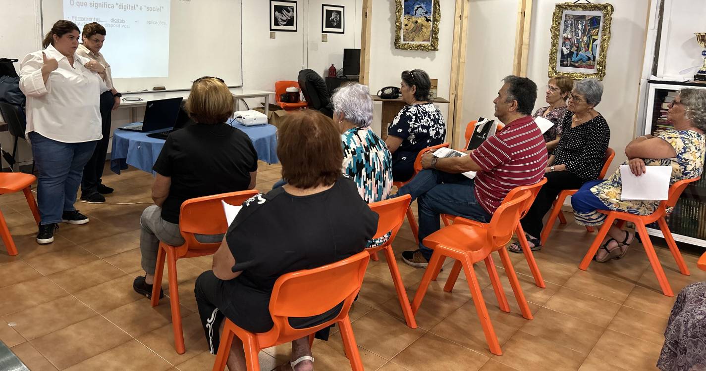 Workshops sobre Literacia Mediática e Ferramentas Digitais para Seniores têm início no Funchal