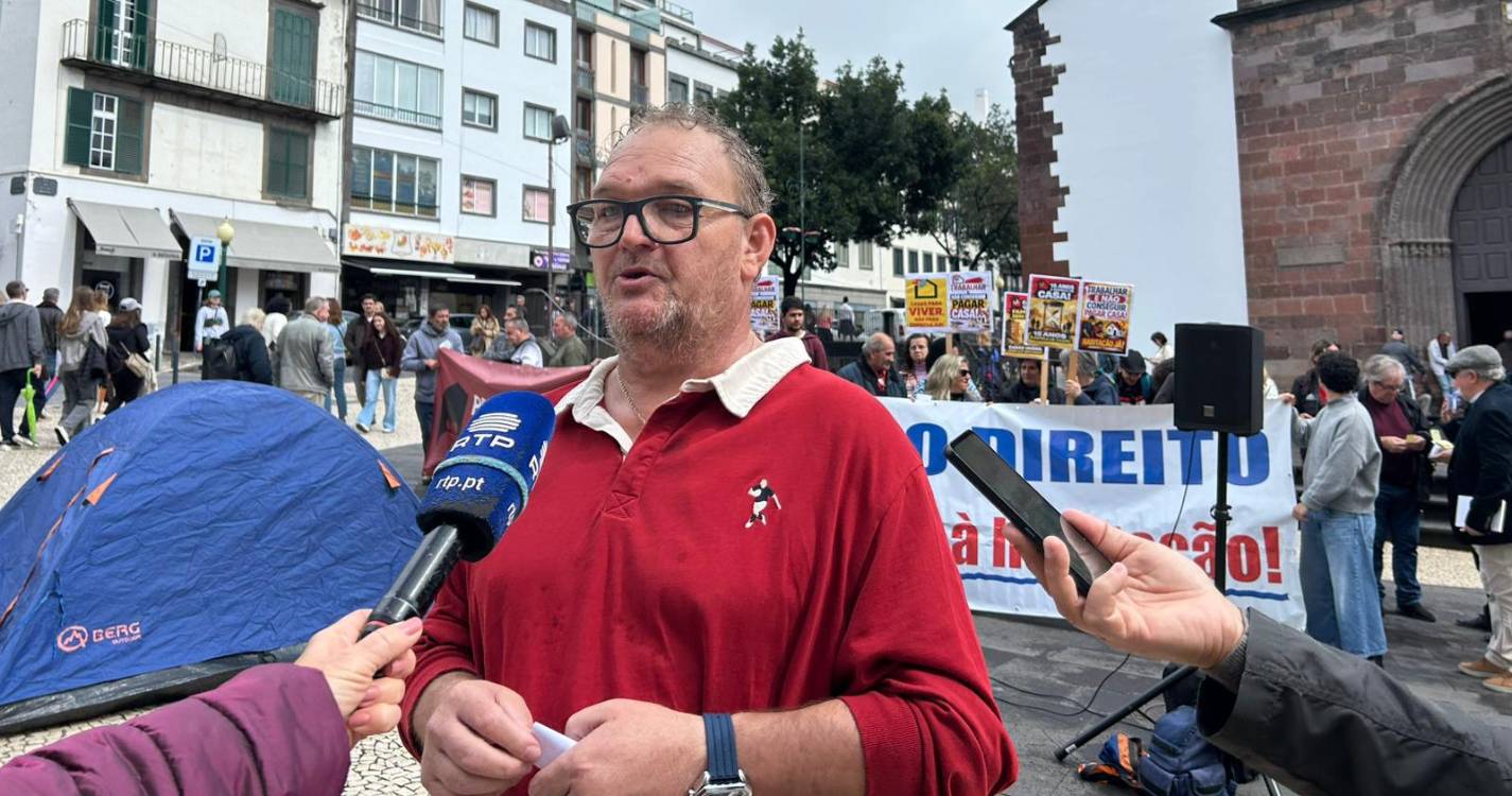 Habitação: Duarte Sousa dá exemplos de despejos, jovens a emigrar e indignidade