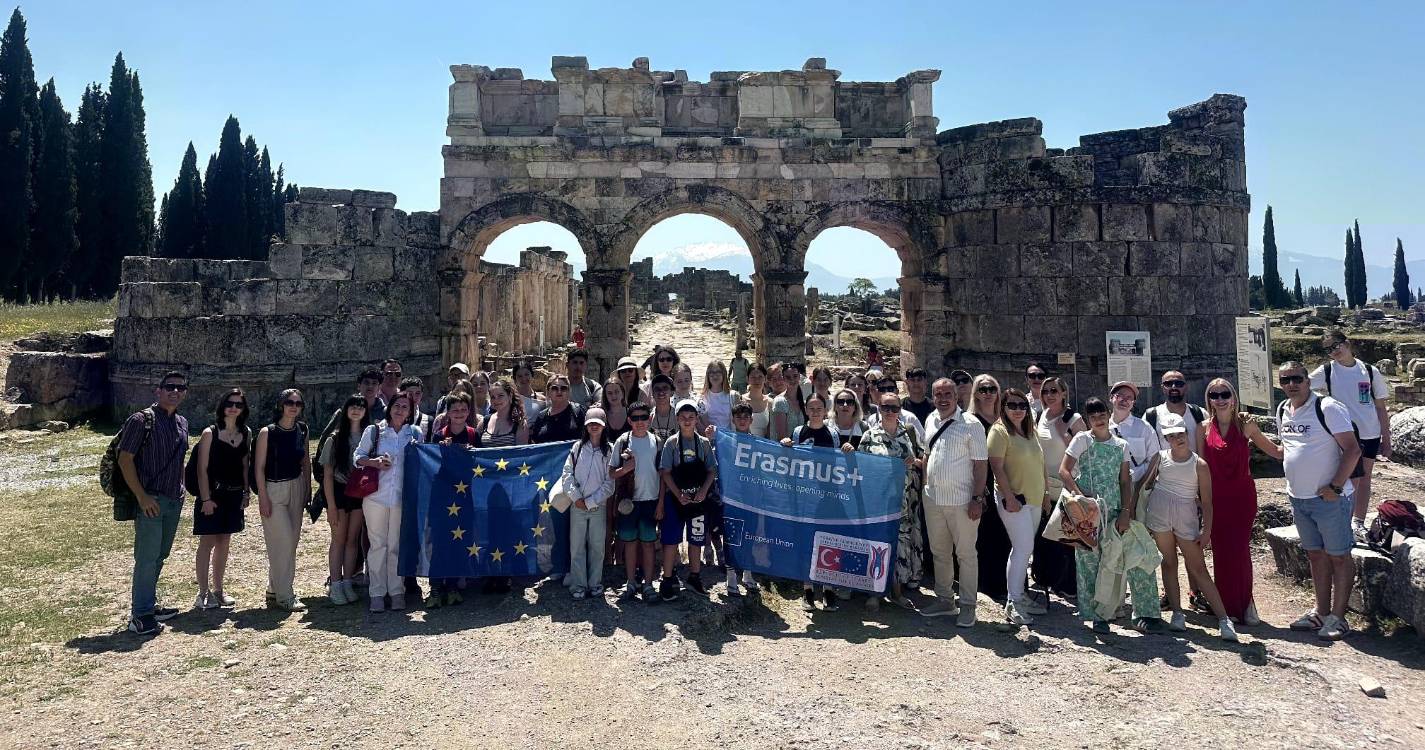 EB1/PE do Monte e Associação Raquel Lombardi em Erasmus+ na Turquia