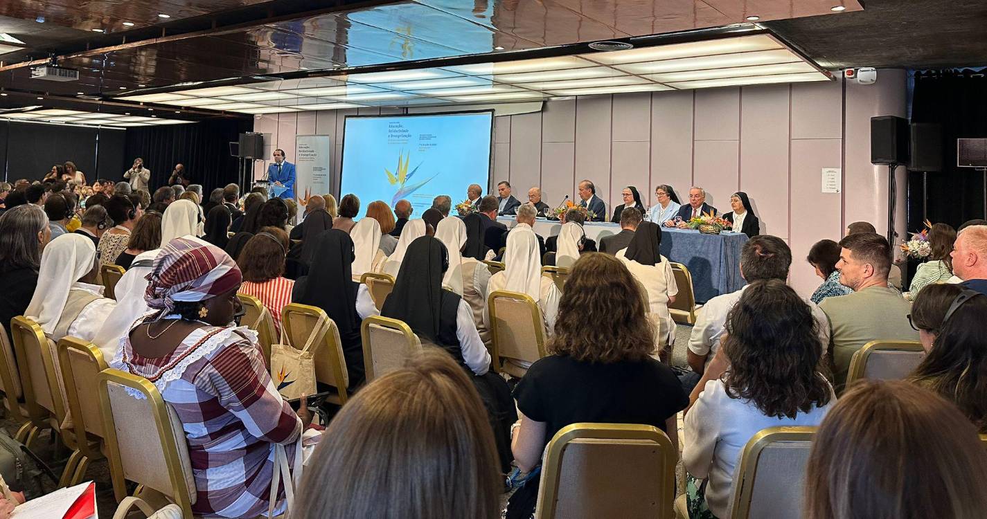 Albuquerque reafirma apoio à cooperação com instituições da Igreja