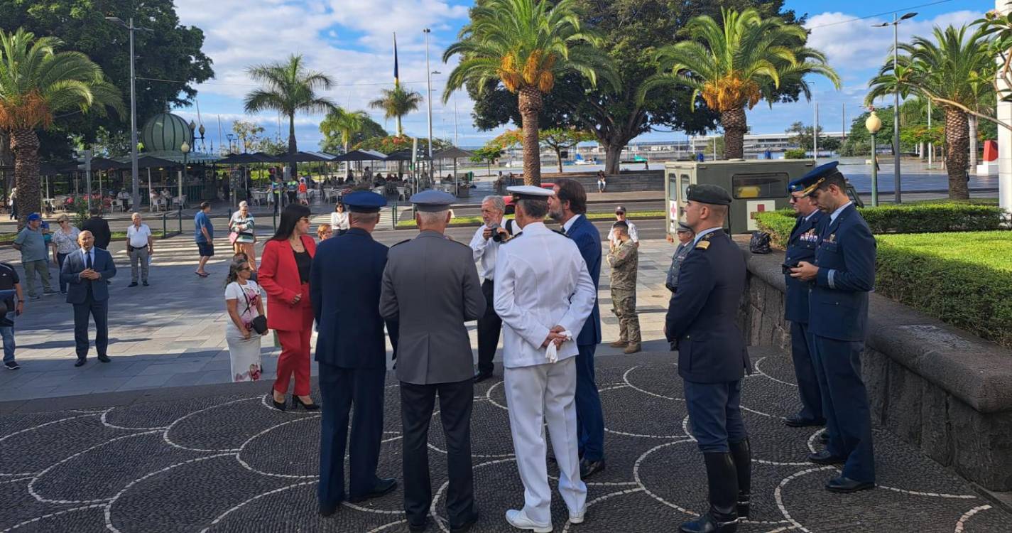 Cerimónias do dia da Região arrancam com Guarda de Honra (com fotos e vídeo)