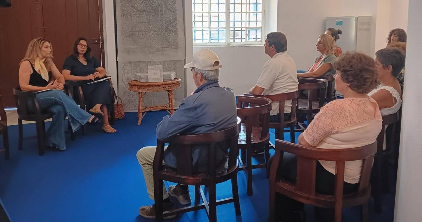 ‘À Conversa com Rafaela Rodrigues’ versou sobre o livro que “é uma carta de amor às bordadeiras”