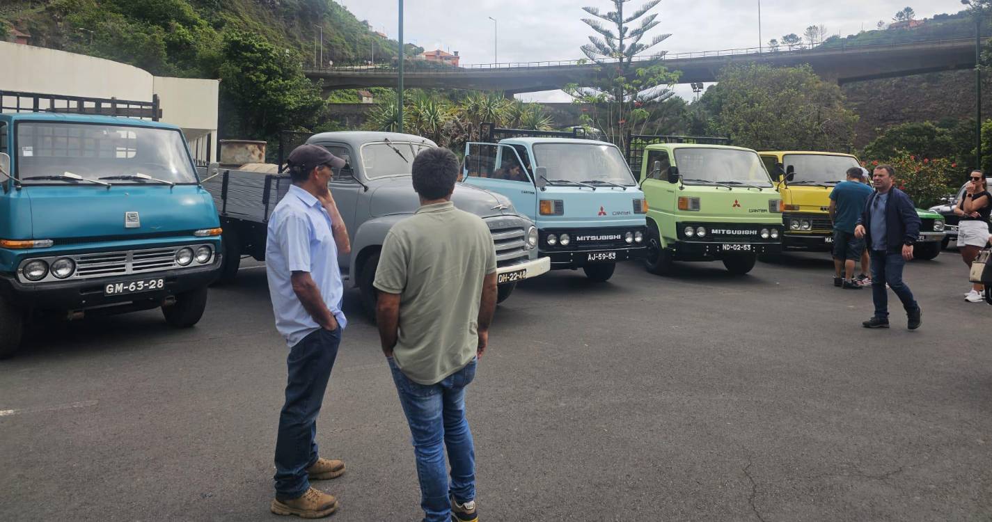 Carros Clássicos brilham hoje no Faial
