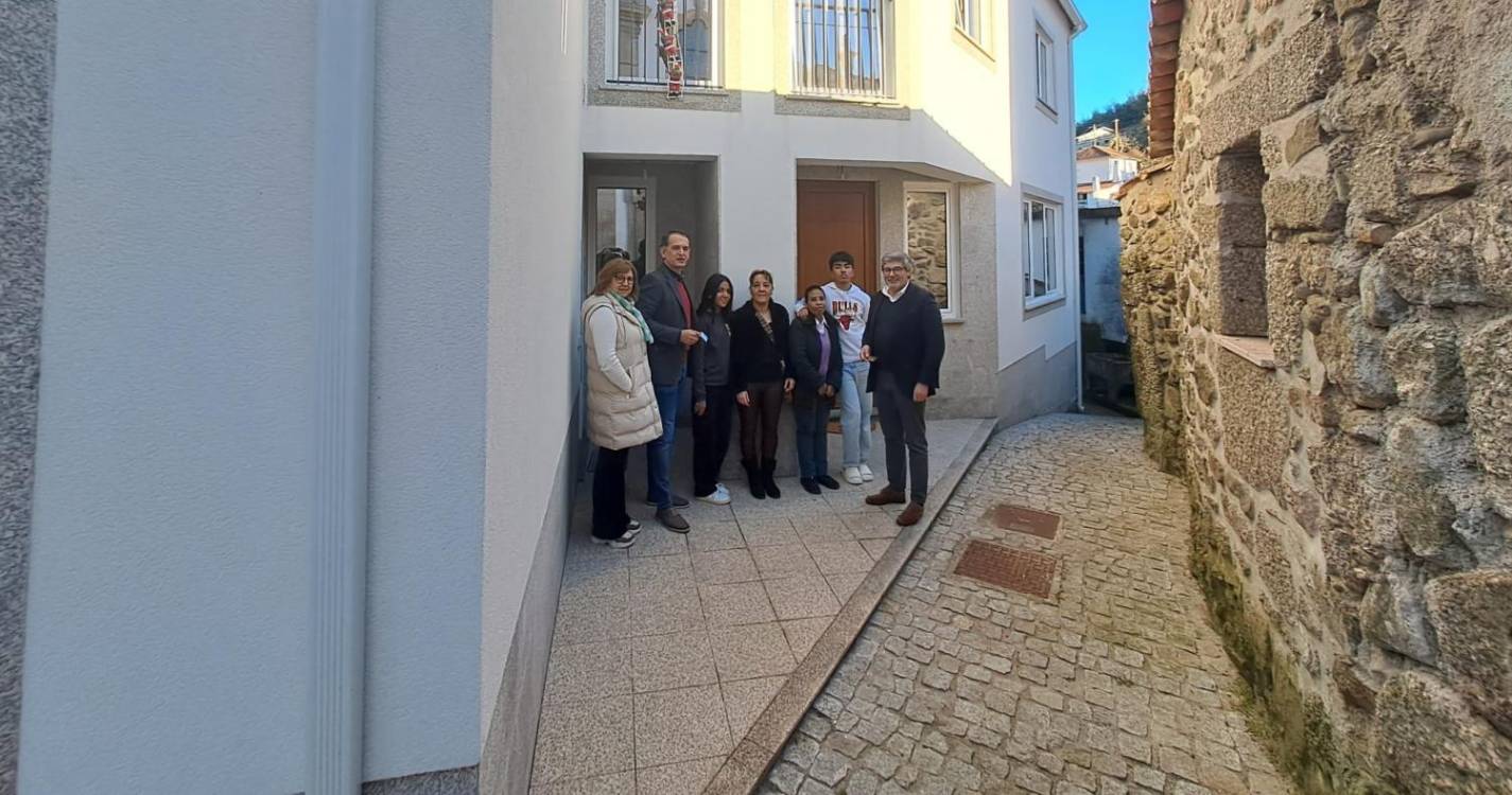 Oliveira do Hospital entrega habitações a duas famílias vulneráveis do concelho