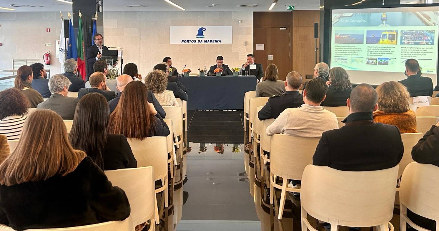 Governo investe 12 milhões de euros nos portos da Região e adjudica marina do Porto Santo por 212 mil