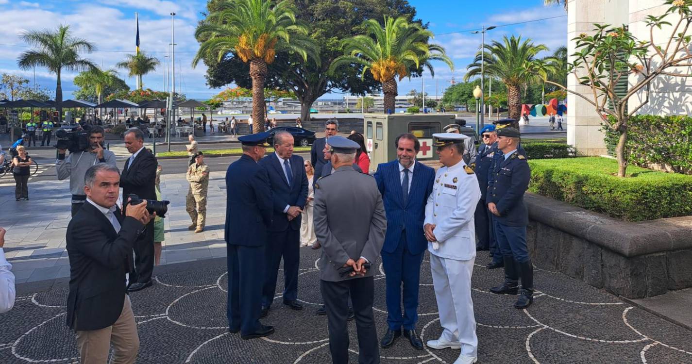 Cerimónias do dia da Região arrancam com Guarda de Honra (com fotos e vídeo)