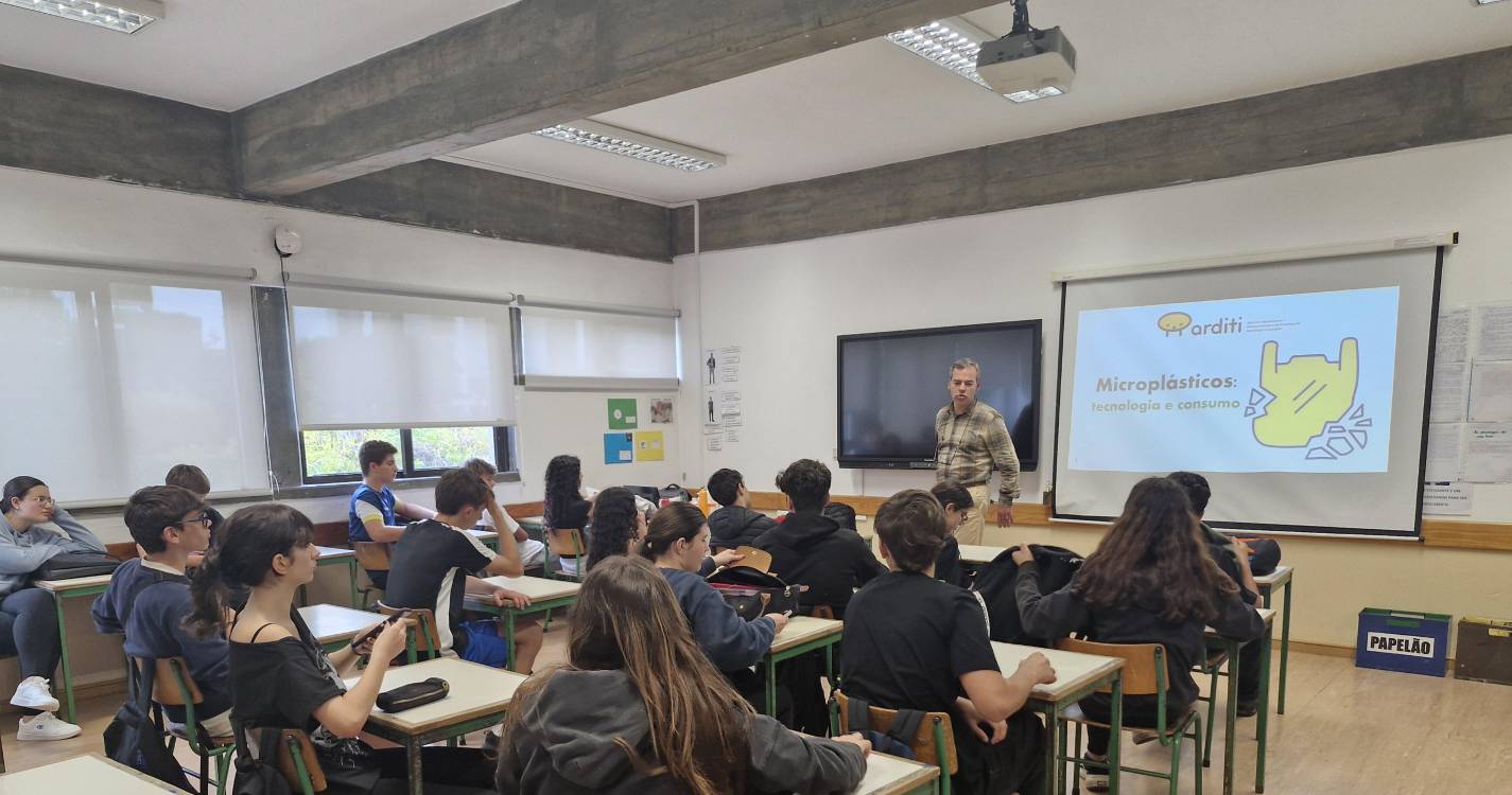 Alunos da EBSGZarco sensibilizados para o uso adequado do plástico