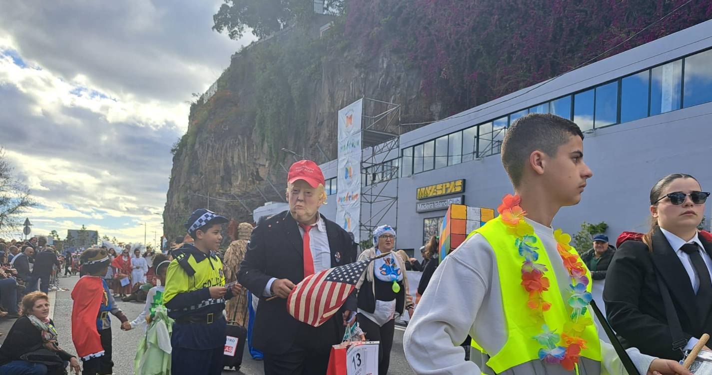 Donald Trump, malas furtadas e autocarro da ‘Rodapeste’ desfilam no Trapalhão. Veja as imagens