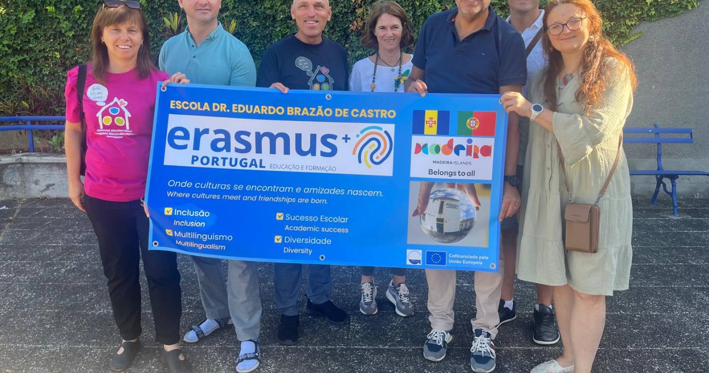 Escola Dr. Eduardo Brazão de Castro recebe cinco docentes da Eslováquia em Erasmus+