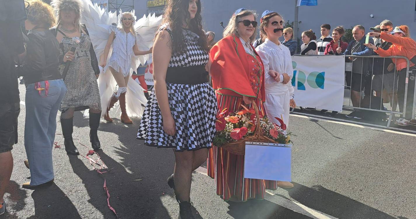 Donald Trump, malas furtadas e autocarro da ‘Rodapeste’ desfilam no Trapalhão. Veja as imagens