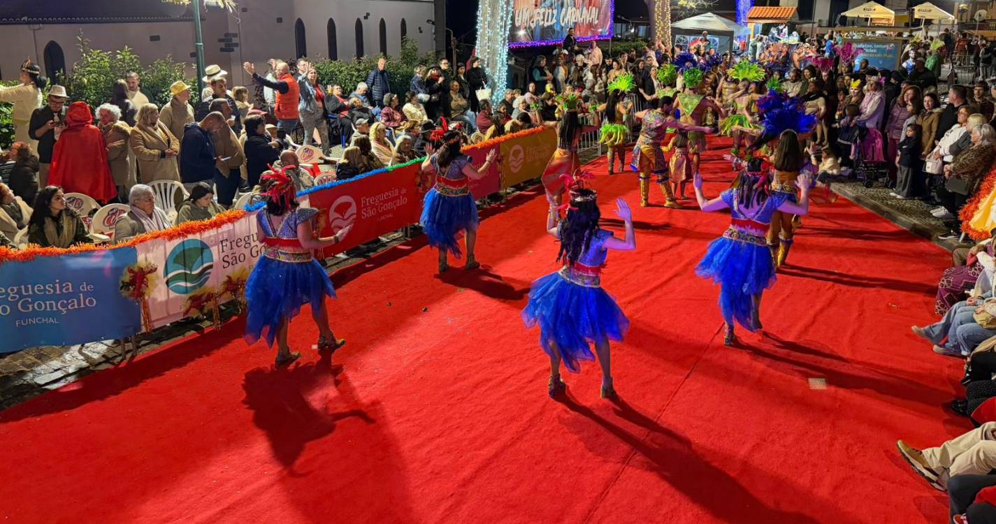 ‘Sambódromo’ em São Gonçalo (com fotos)