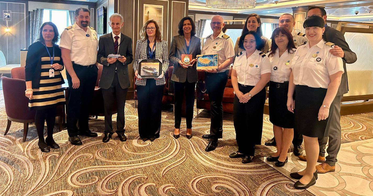 Primeira escala do Majestic Princess assinalada esta manhã a bordo