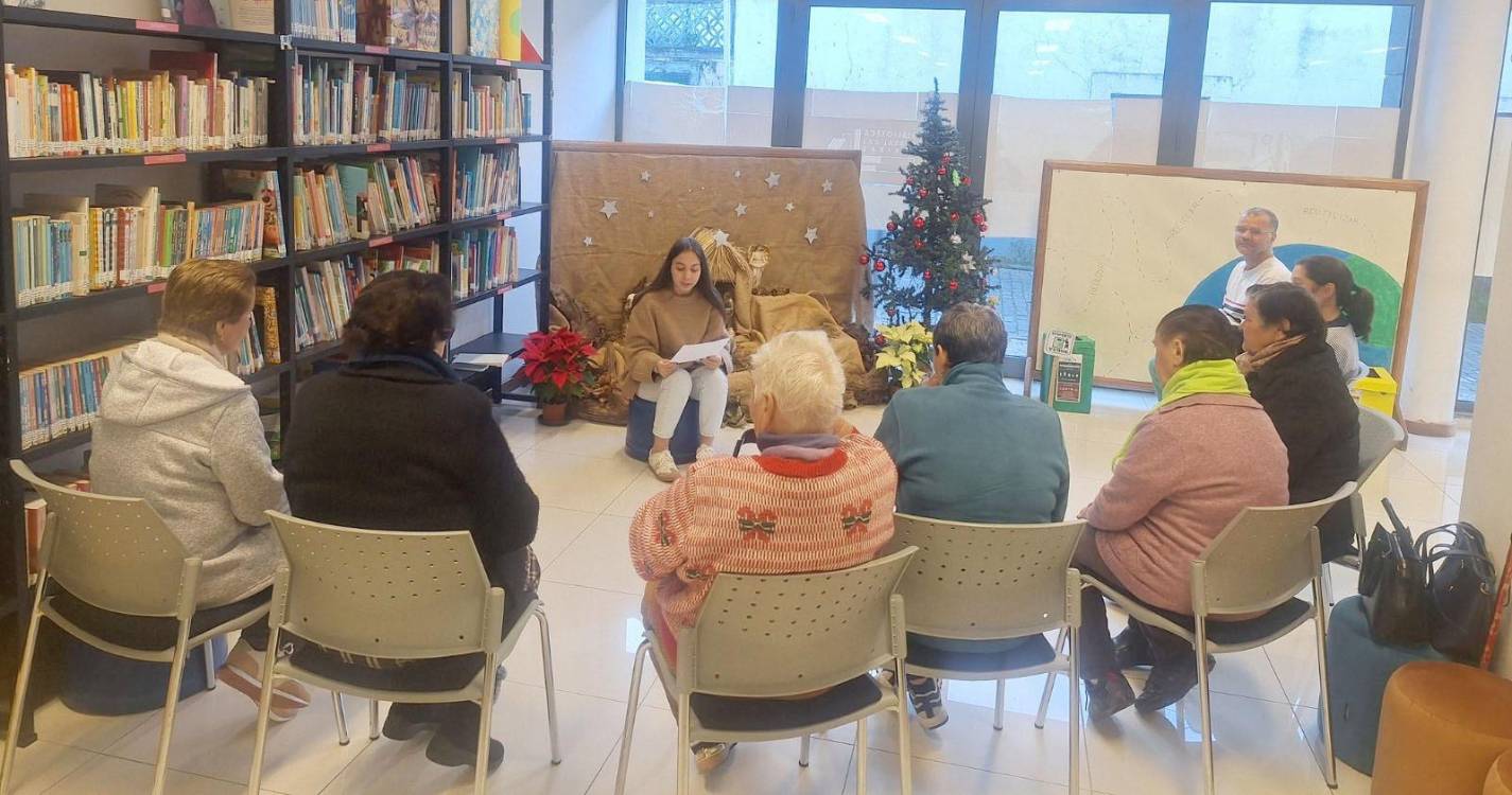 Livros criam laços contra o isolamento no Curral das Freiras