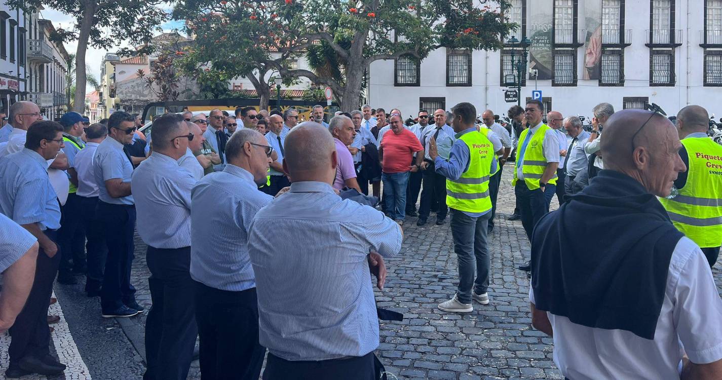 Greve de motoristas no dia da Festa do Chão da Lagoa em protesto contra declarações de Albuquerque