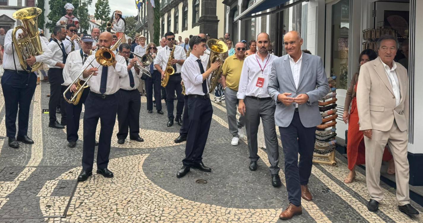 São João na Sé arrancou há momentos com muita animação no centro do Funchal (com fotos e vídeo)