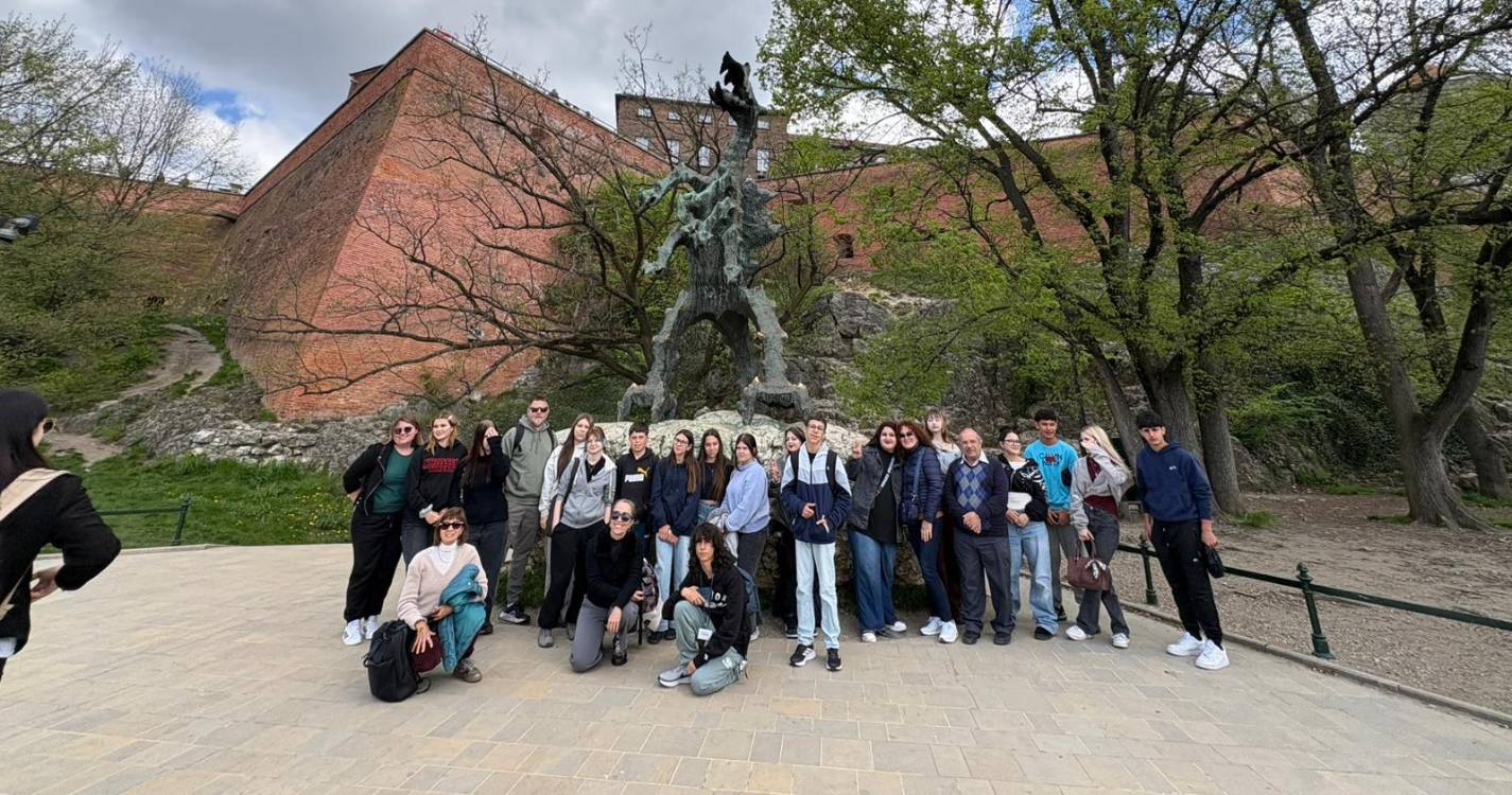 Erasmus+: Alunos do Estreito de Câmara de Lobos em intercâmbio na Eslováquia e Polónia