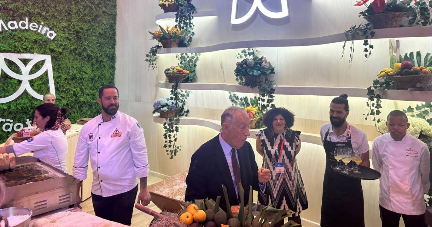 Marcelo visita stand da Madeira no segundo dia da BTL (com fotos)