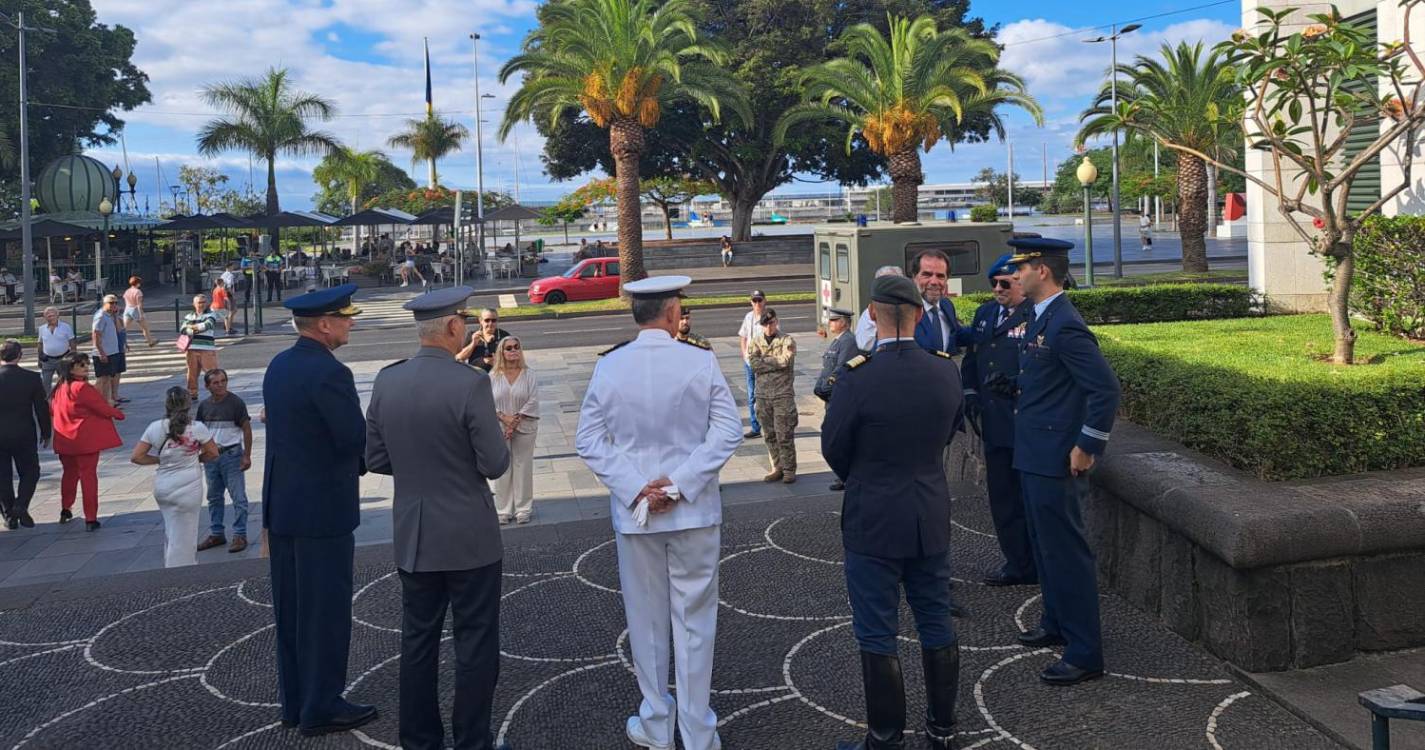 Cerimónias do dia da Região arrancam com Guarda de Honra (com fotos e vídeo)