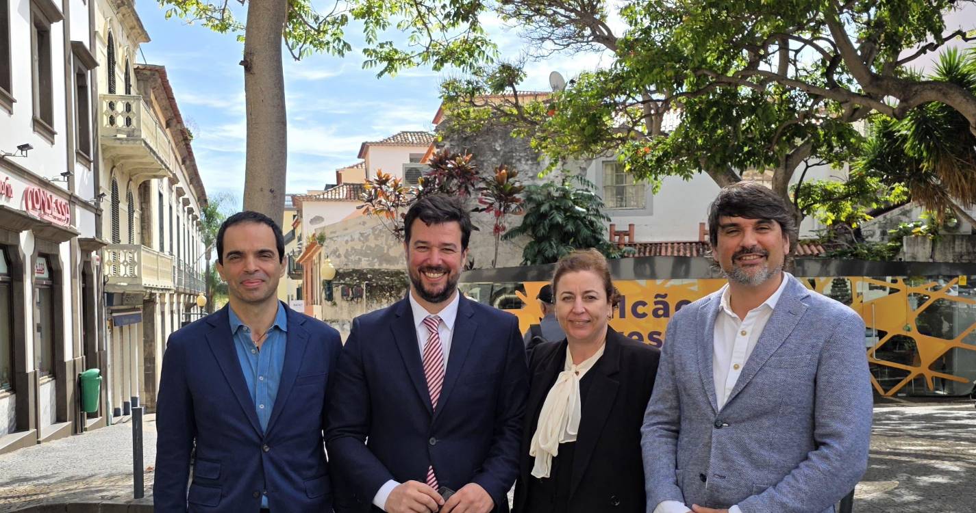 Confiança condena ‘desvio’ de “habitações municipais para um novo programa de arrendamento”