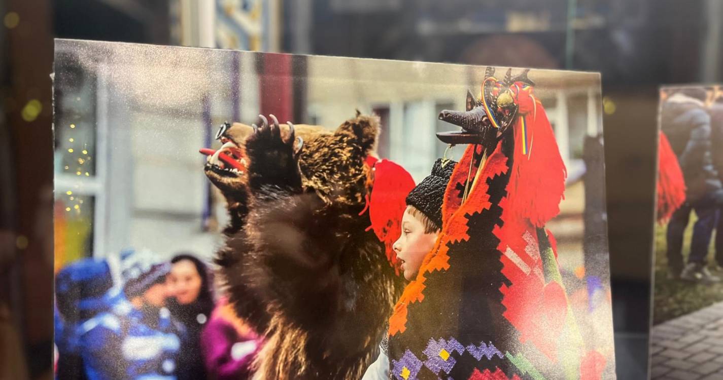 Direção das Comunidades inaugura exposição ‘Natal Pelo Mundo’