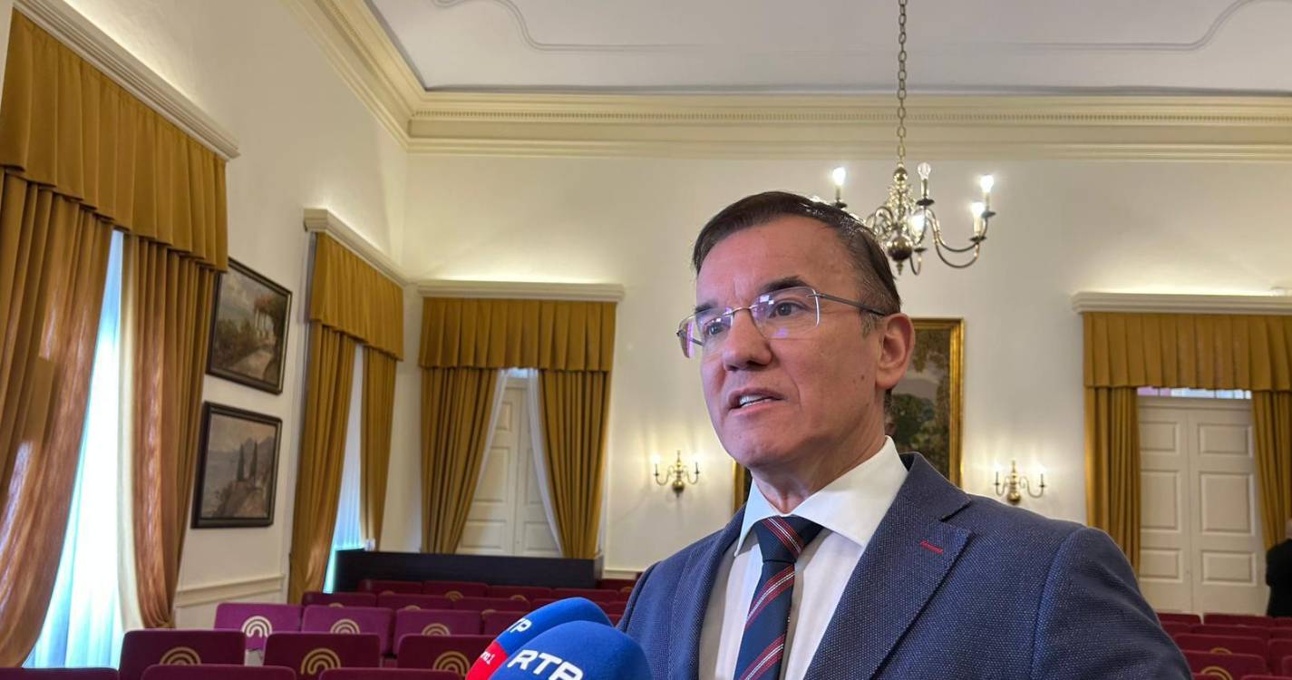 Rui Caetano vota contra contas de 2025 e acusa anterior executivo de “muita propaganda e pouca execução”