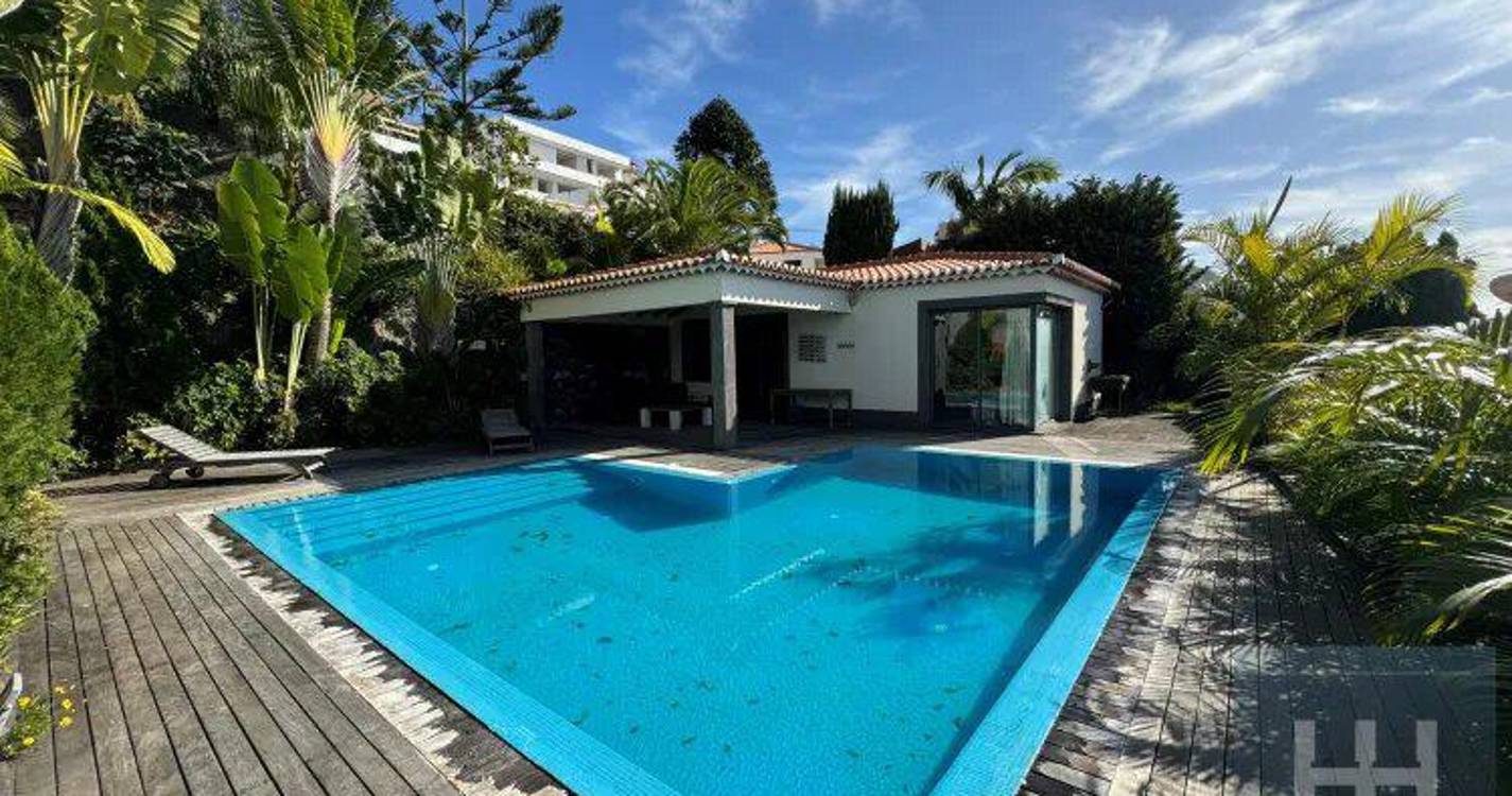 Músico Eric Clapton comprou casa de 1,5 milhões de euros na Madeira