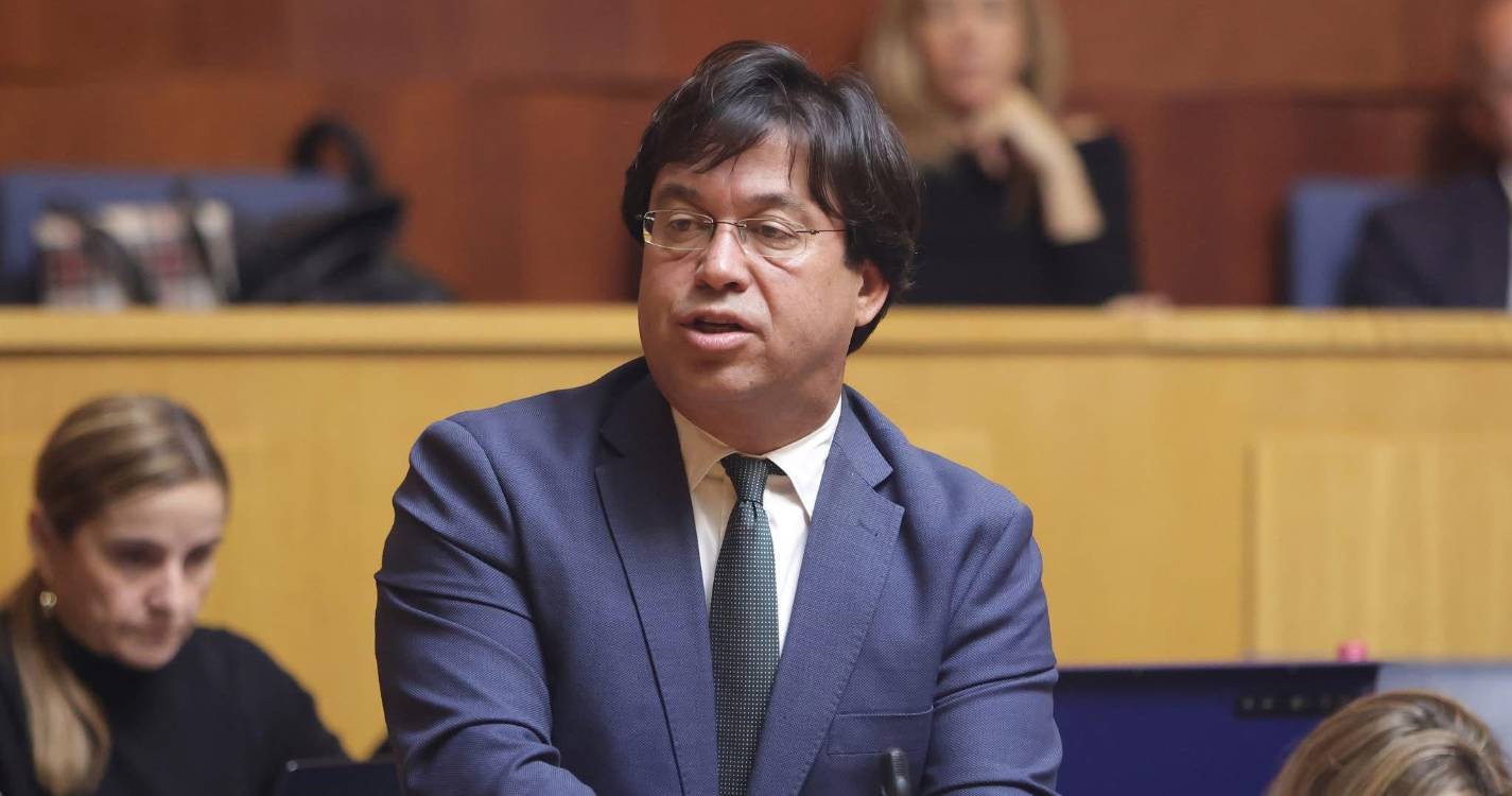 PS atribui mudança de critério na distribuição de fundos da UE a governos socialistas