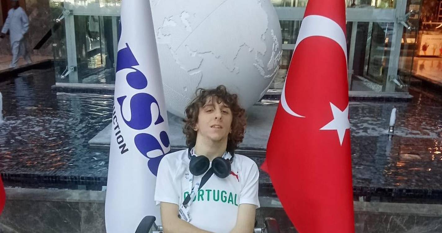 Rubina Leal congratula atleta Francisco Gouveia