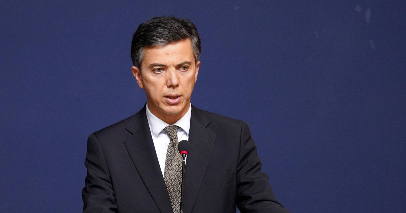 Governo entrega proposta de orçamento e apresenta-a na segunda-feira